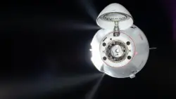 Sonic boom heard as SpaceX Dragon capsule lands off Oceanside