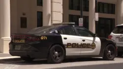 2 hospitalized after possible carjacking near Aldi in Miramar; search underway for shooters