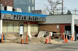 Longtime Denver pizza parlor set to reopen after 18-month closure